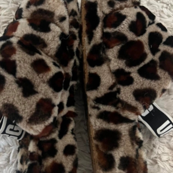 UGG Leopard Print Fuzzy Slippers - Picture 8 of 10